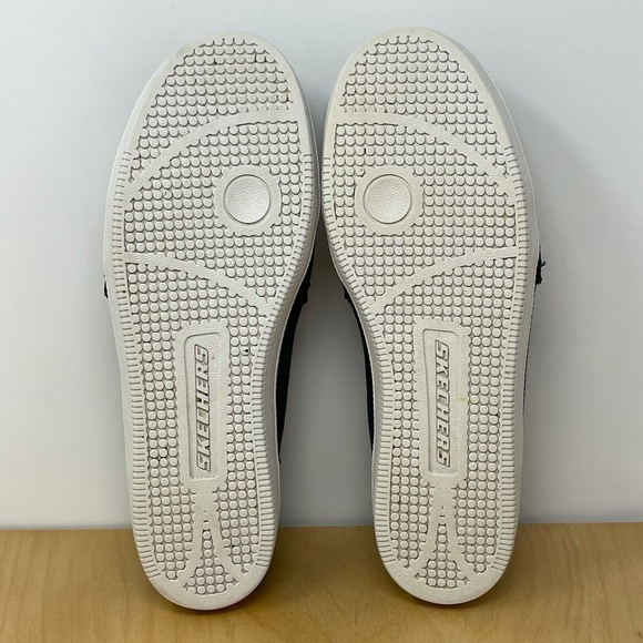 Skechers Navy Suede Ruffled Edge Madison Ave Slip On Sneakers w/Memory Foam 10 - Picture 8 of 9